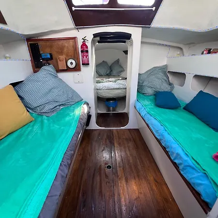 Voilier Bateau Botel *