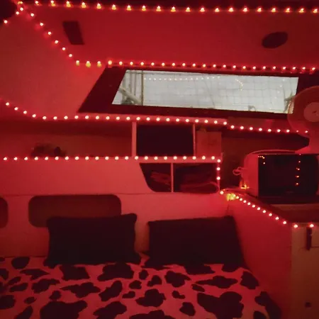 Botel Voilier Bateau *