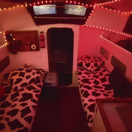 Voilier Bateau Botel *